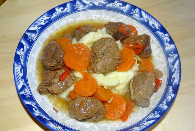 Carne de vita la slow cooker Crock Pot