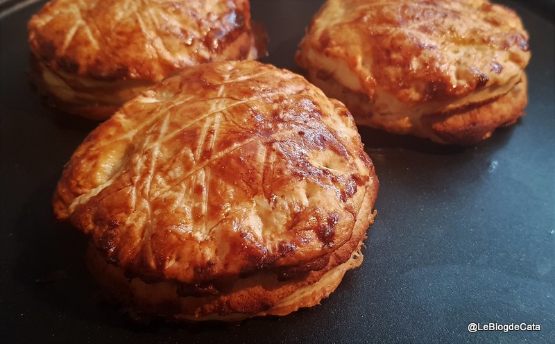 Desert placinta cu migdale, mere si crema de castane / Galette des rois