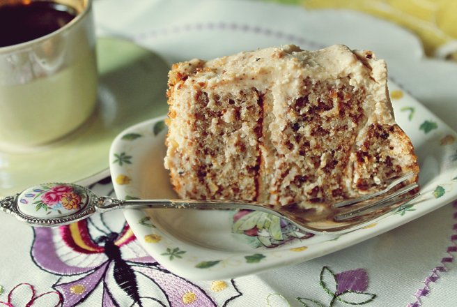 Desert prajitura cu foi din albusuri si crema de branza