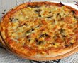 Pizza casei cu blat din faina integrala-1