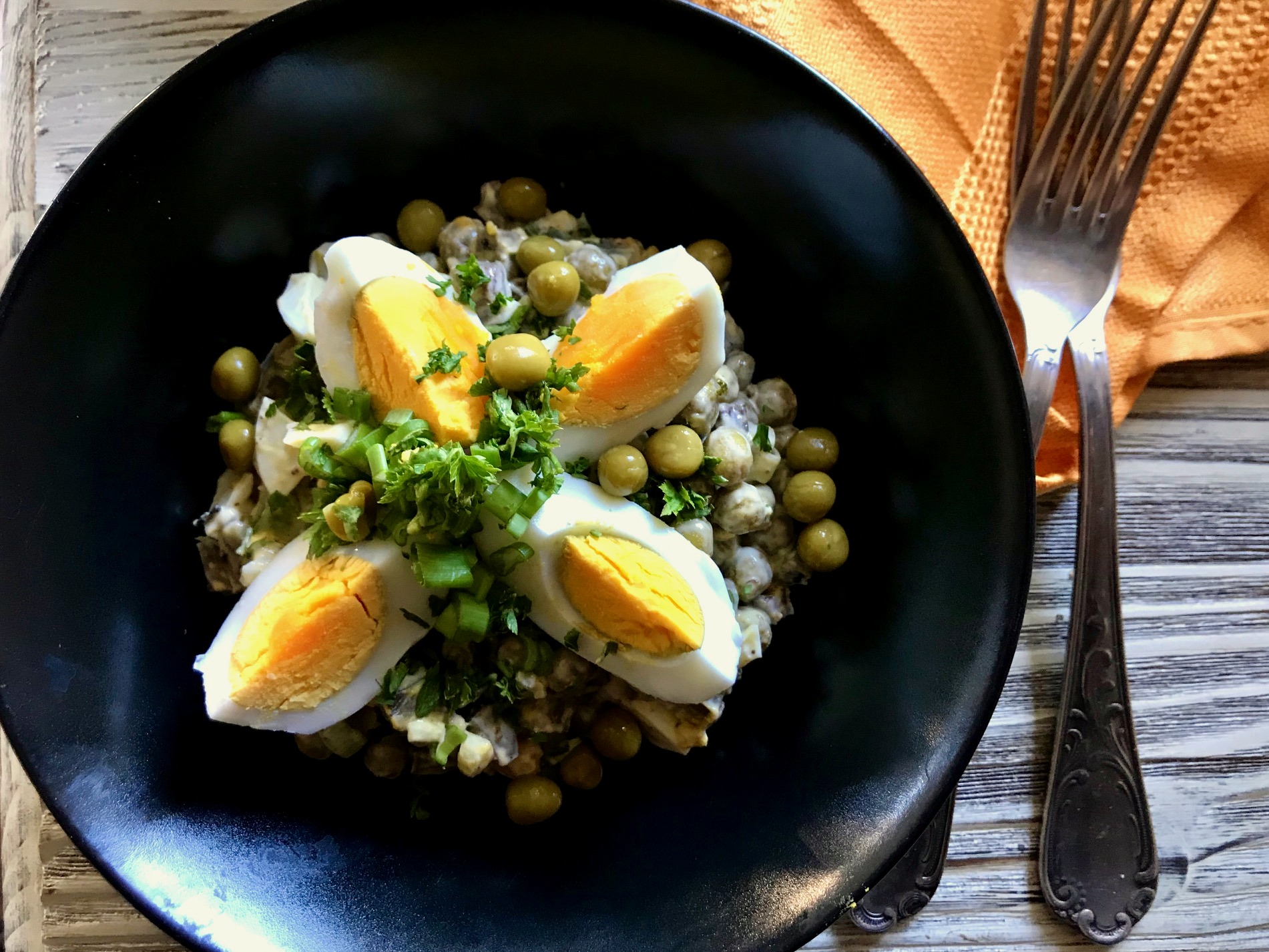 Salata din ficat de vitel cu mazare