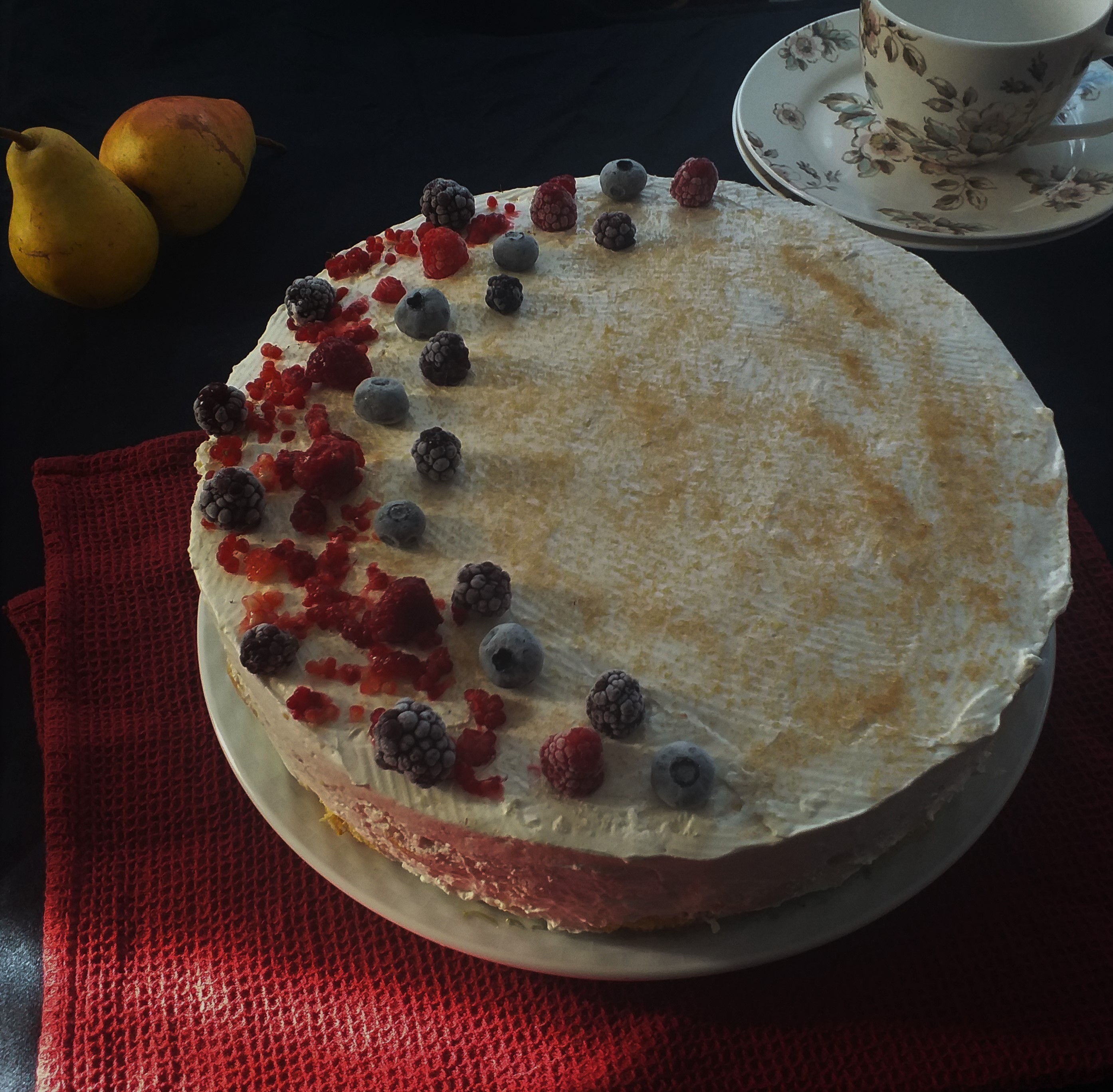 Desert tort cu pere si mascarpone