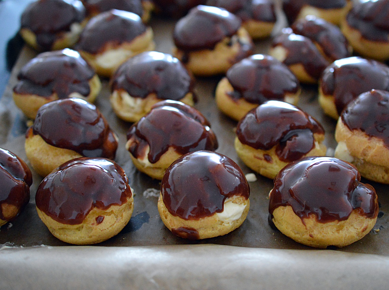 Desert profiterol