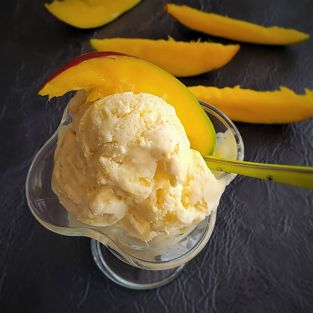 Desert inghetata de mango si vanilie