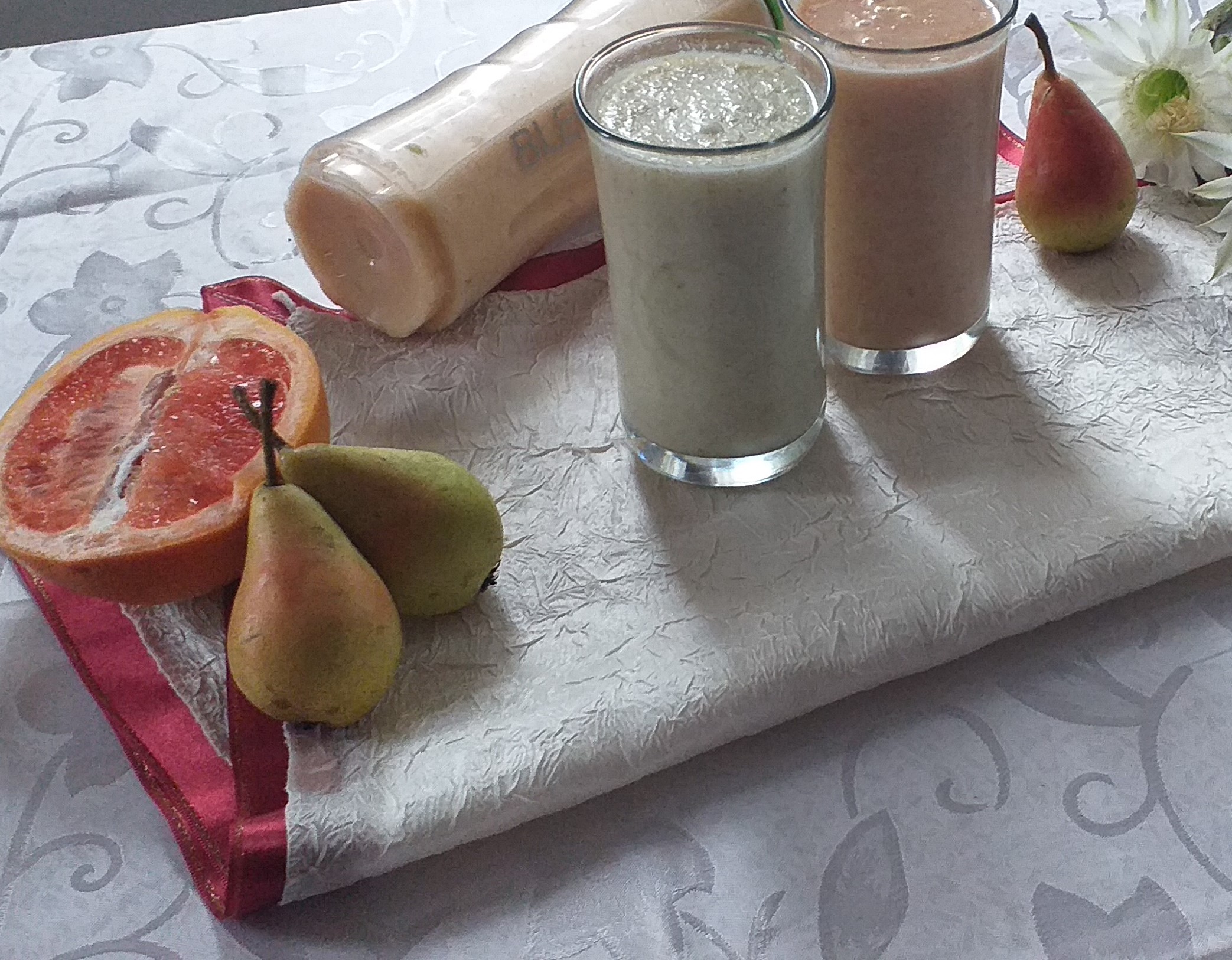 Smoothie cu pere si banane