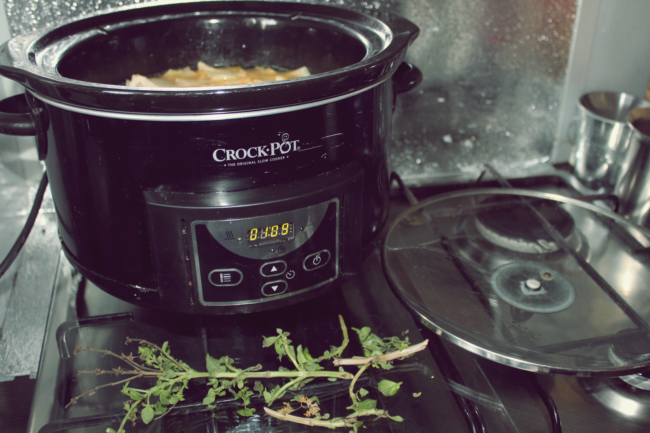 Fasole lata cu porc si sos de mustar la slow cooker Crock Pot