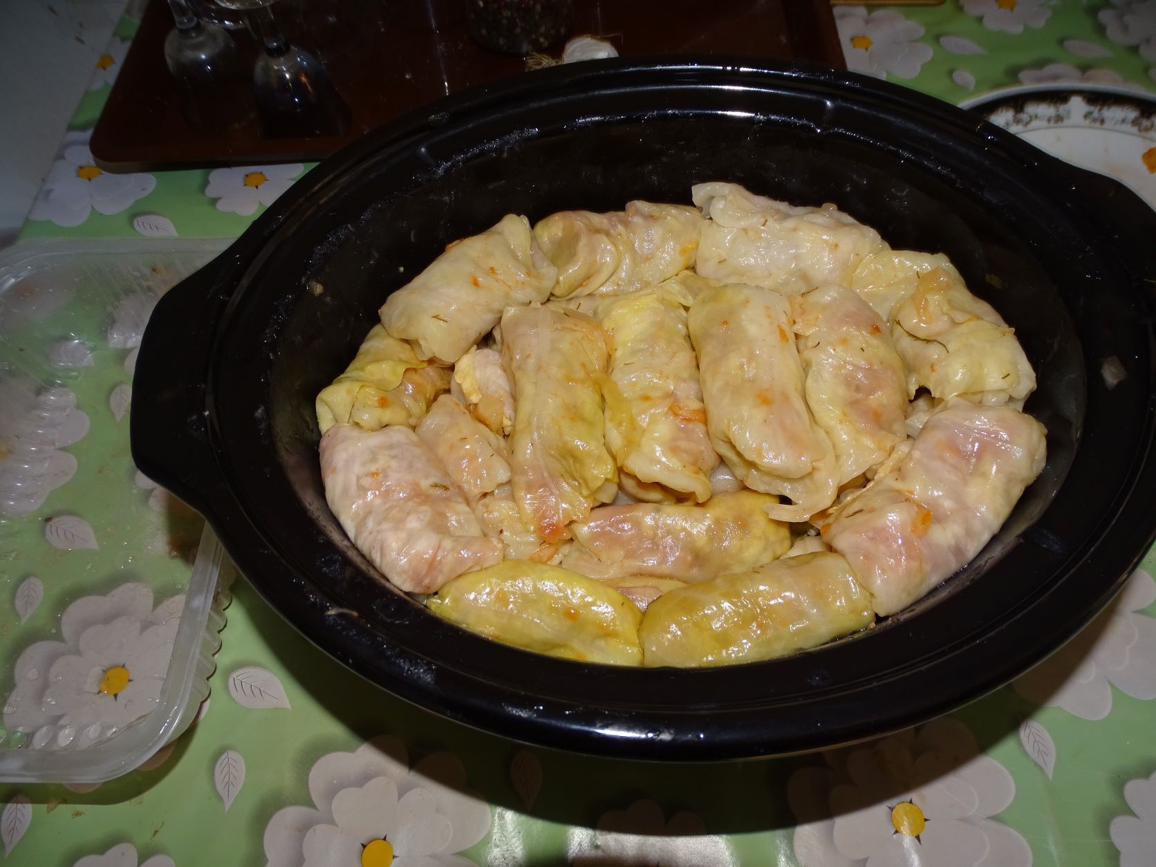 Sarmale in foi de varza la slow cooker Crock Pot