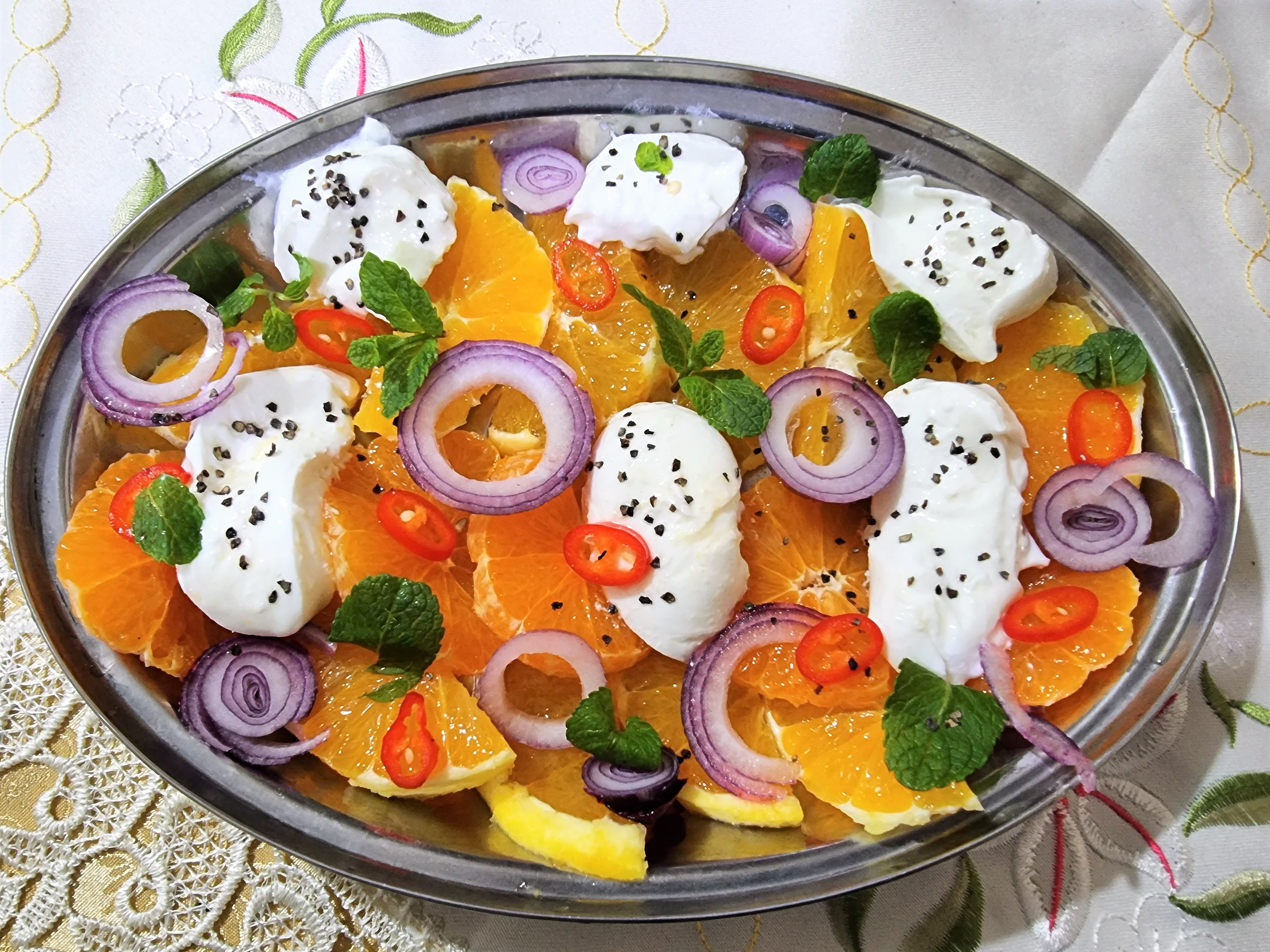 Salata de citrice cu burrata