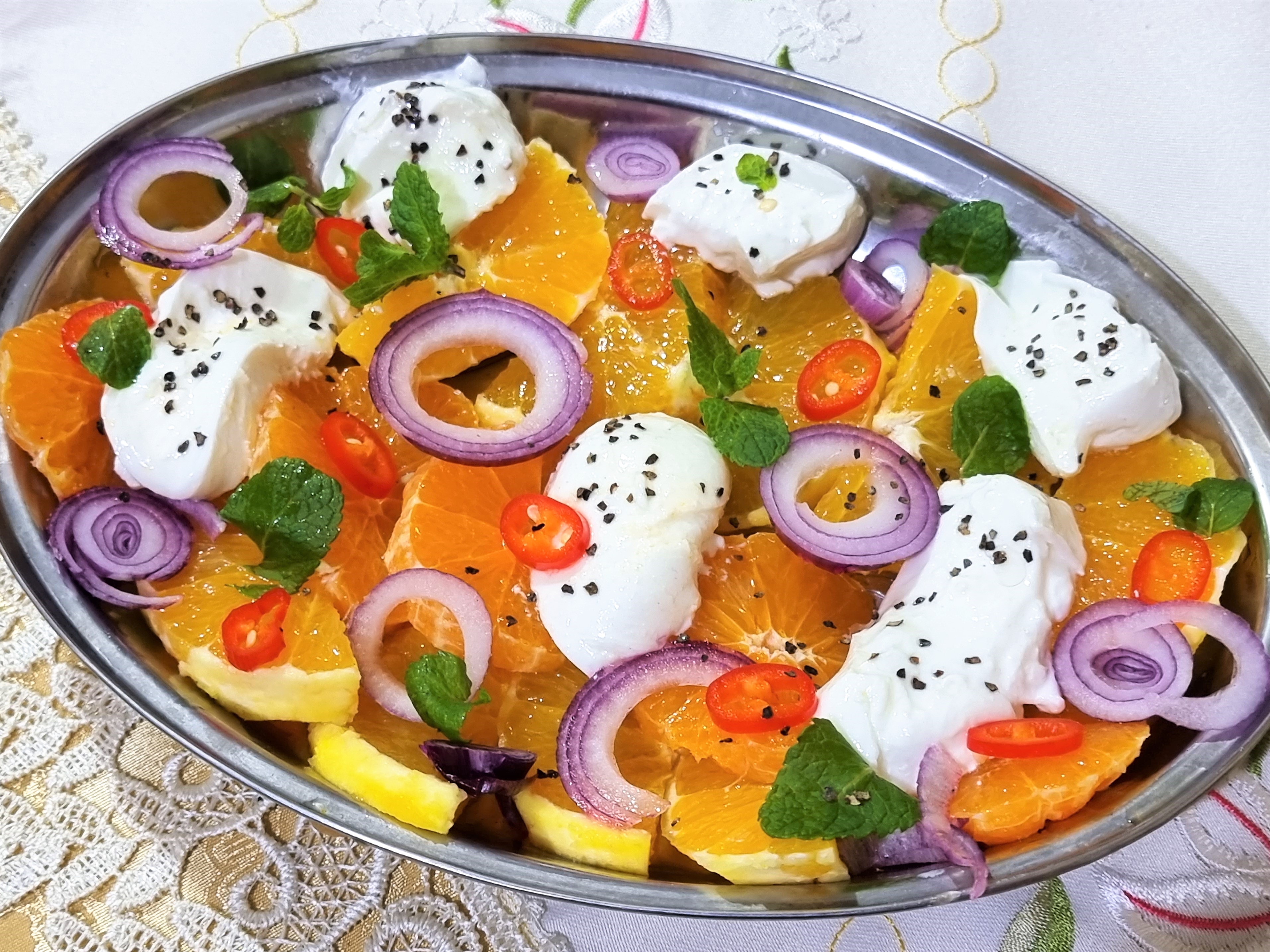 Salata de citrice cu burrata