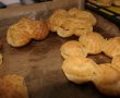 Mini choux a la creme cu vanilie, frisca si afine din dulceata, un deliciu fin si cremos-13