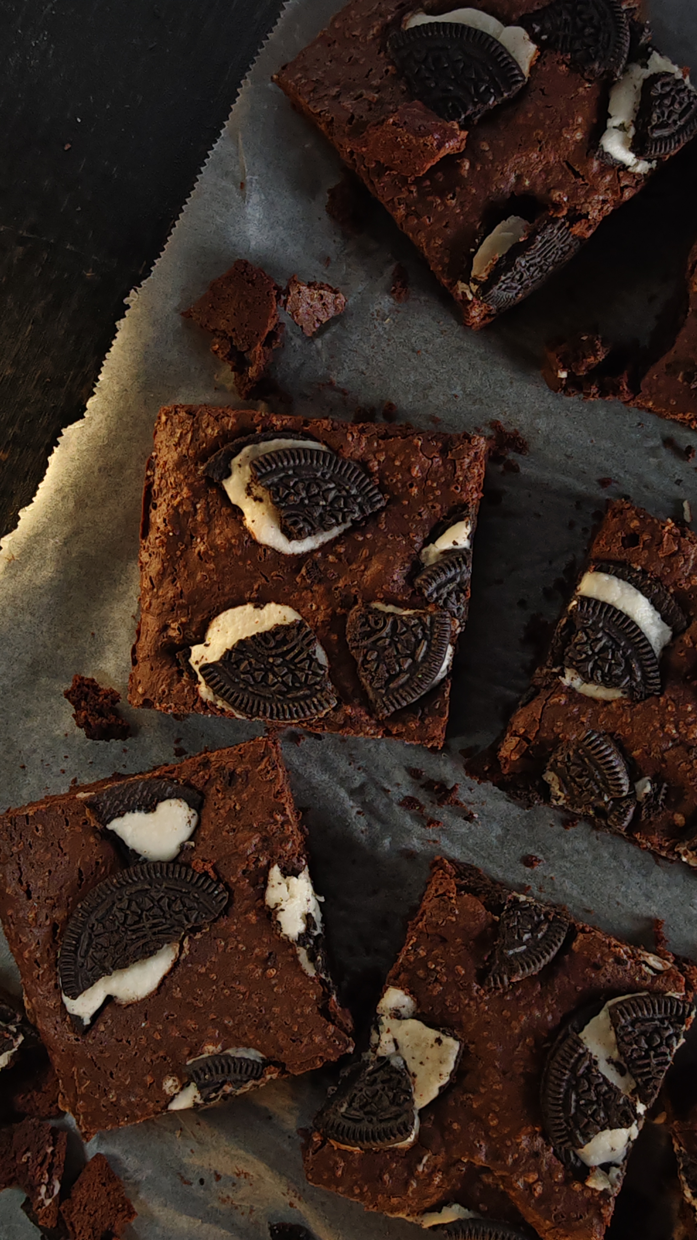 Brownie cu oreo - Desertul decadent care te cucerește
