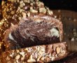 Chec cu ciocolată și alune - Deliciu pufos cu glazură crocantă-0