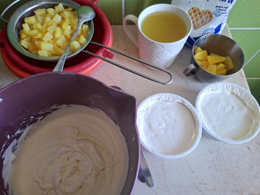 Tort Pina Colada (cu ananas)