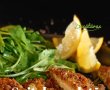 Șnițel în crustă de pâine, cu salată - Rețeta simplă și savuroasă-0