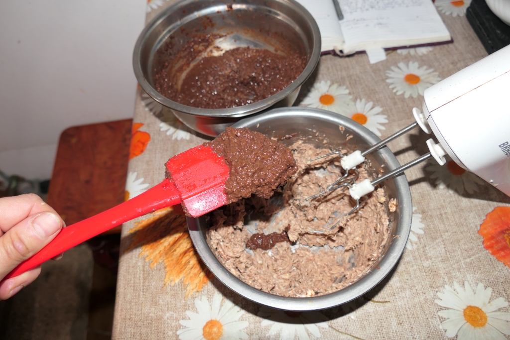 Prajitura cu dragoste ( Leontina 55 )