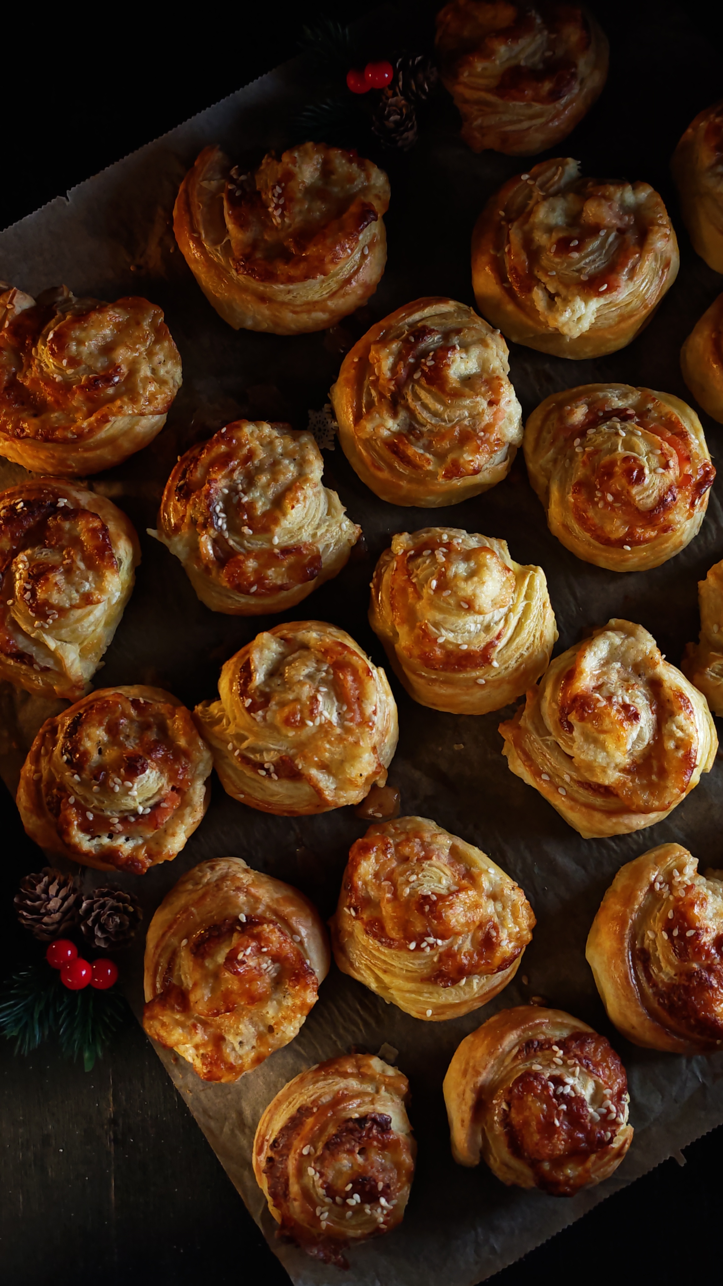 Rulouri cu cremă de brânză și somon - Aperitiv rapid și gustos