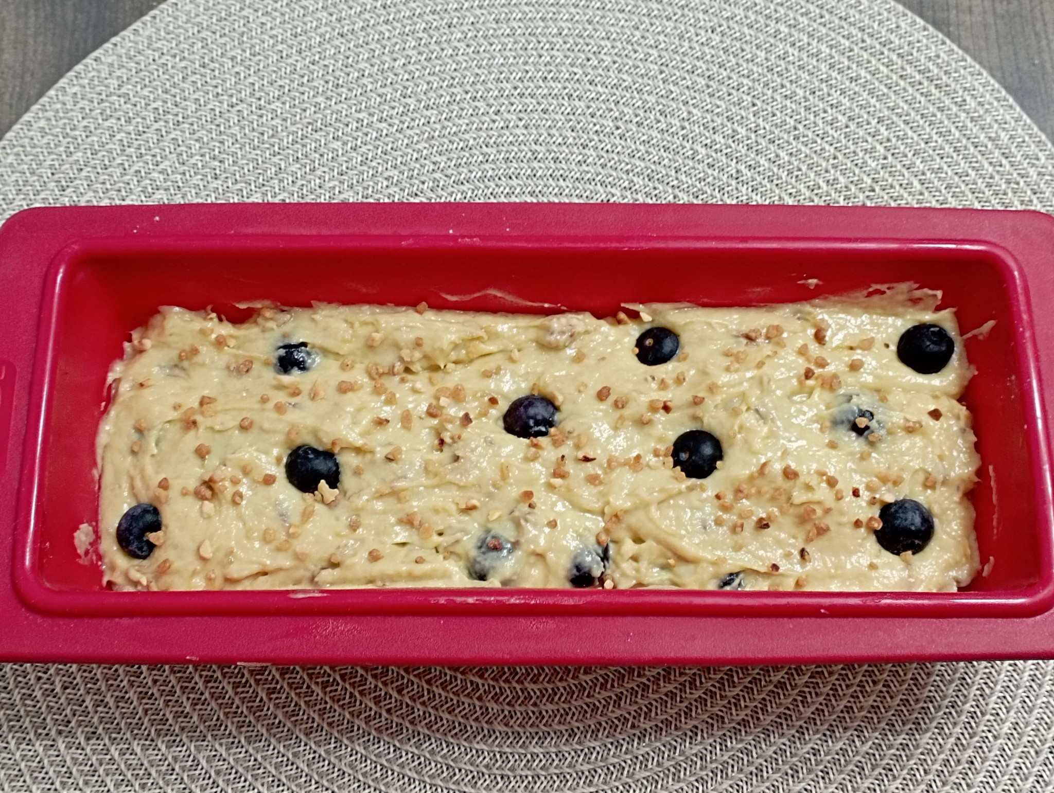 Banana bread cu afine si nuci