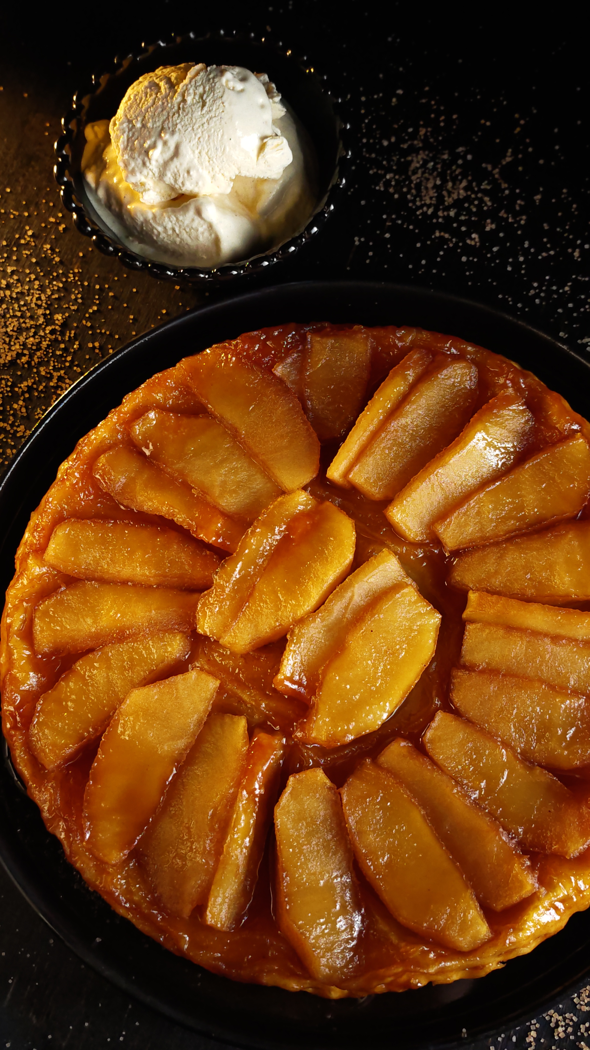 Tartă Tatin - Desertul cu mere simplu și delicios