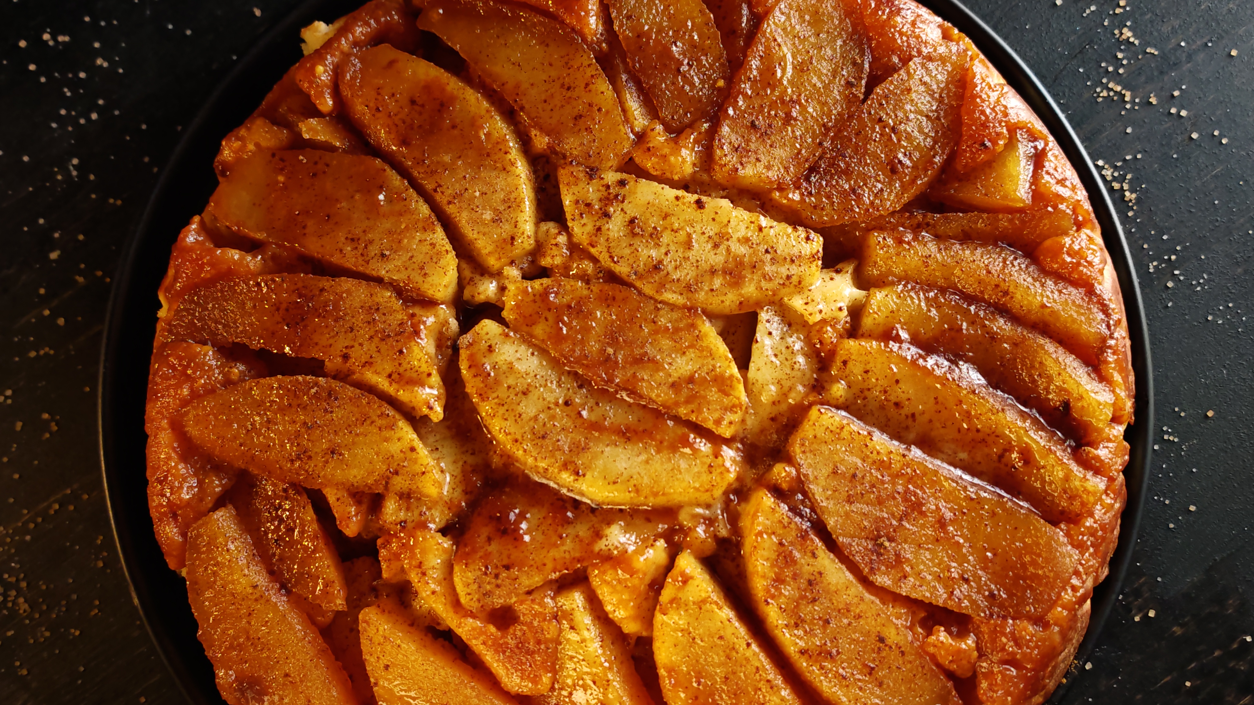 Prăjitură cu mere și blat de brânză - Gustul care te surprinde