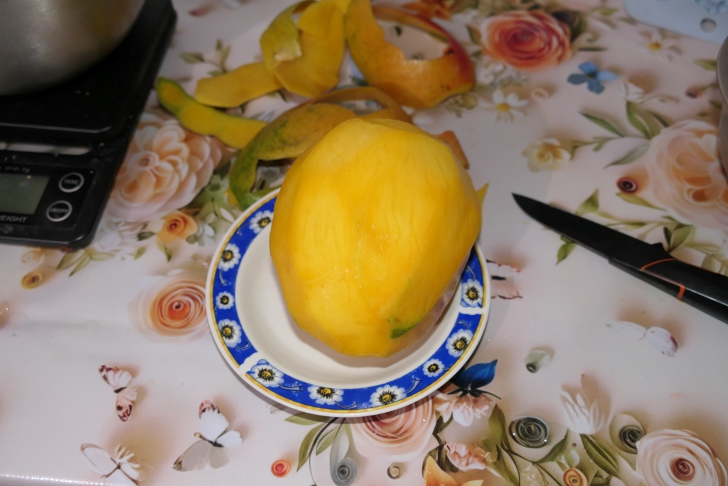 Tort Sa vina Primavara -  Reteta cu mango, fructul pasiuni si banane