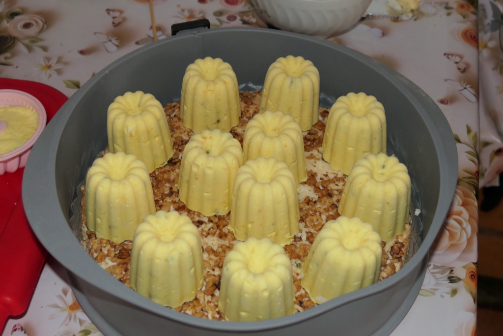 Tort Sa vina Primavara -  Reteta cu mango, fructul pasiuni si banane