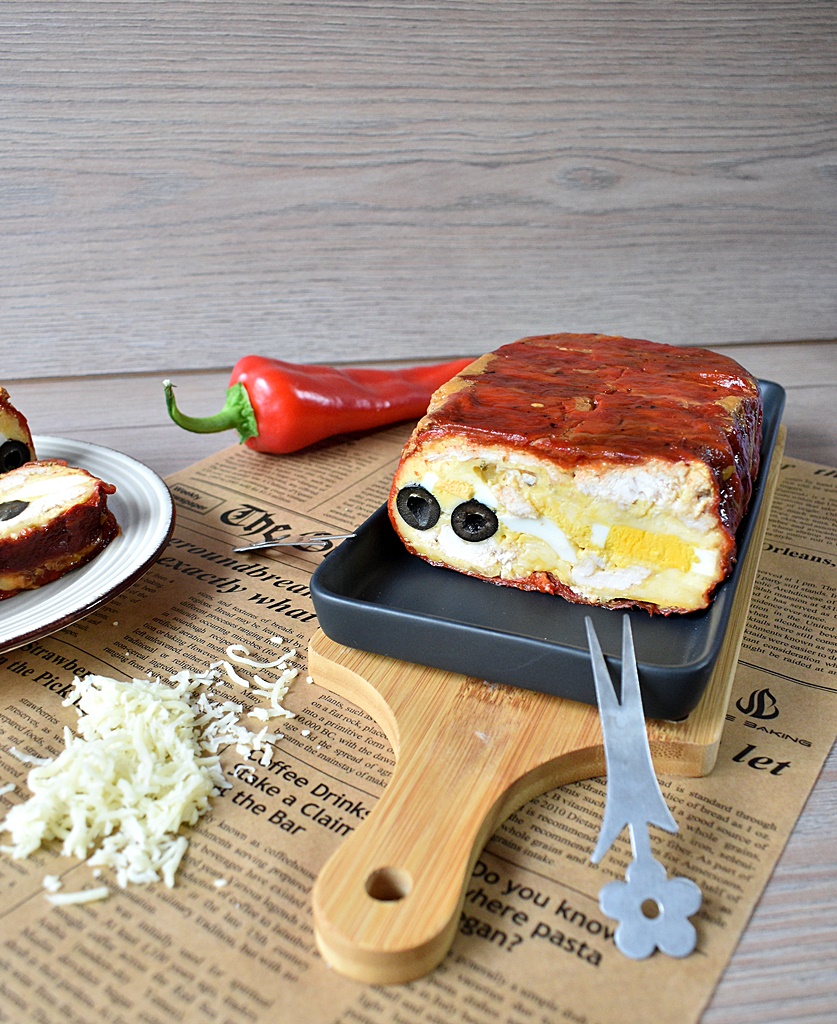 Chec cu pui si ardei kapia copti - Reteta gustoasa de aperitiv