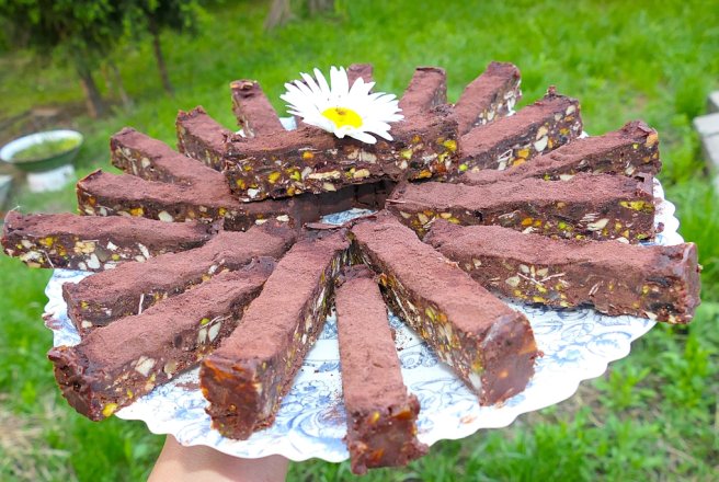 Batoane de ciocolata ''cu de toate'' - Delicioase si spornice